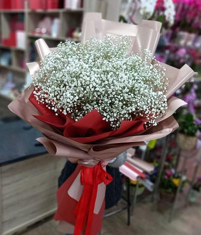 Букет цветов из: Гипсофила в Озеке-Суате
