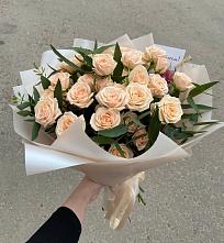 Букет Кремовые розы Латте в Озеке-Суате