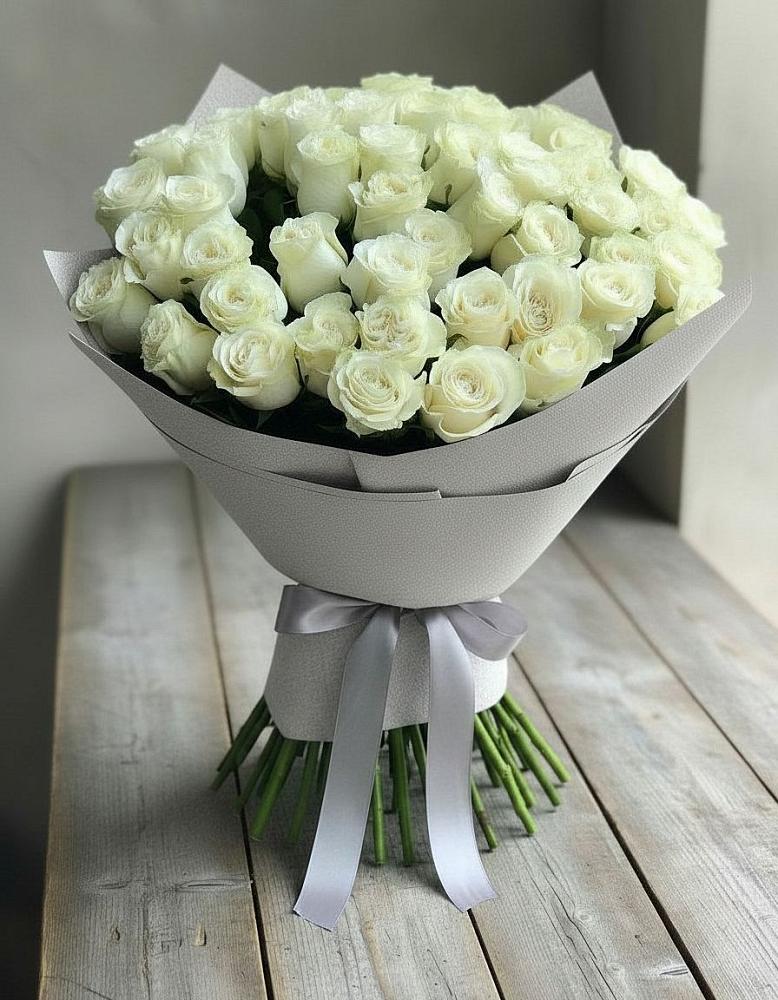 Букет 35 Белых роз в Озеке-Суате