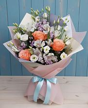 Букет цветов из:  Лизиантусы, Розы, Альстромерии и Гипсофила в Озеке-Суате