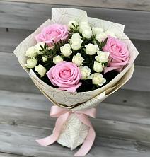Букет цветов из:  Розы в Озеке-Суате