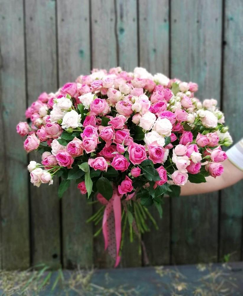 Букет Розовые кустовые розы Натали и Лав Лидия в Озеке-Суате