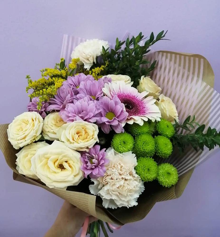 Букет цветов из: Хризантемы, Розы, Гвоздики и Герберы в Озеке-Суате