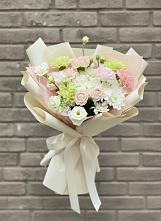 Букет цветов из:  Гвоздики, Розы, Лизиантусы и Хризантемы в Озеке-Суате