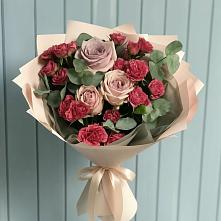 Букет цветов из:  Гвоздики и Розы в Озеке-Суате