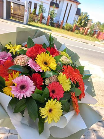 Букет цветов из: Герберы в Озеке-Суате