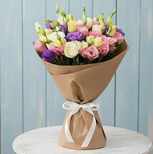 Букет цветов из:  Лизиантусы в Озеке-Суате